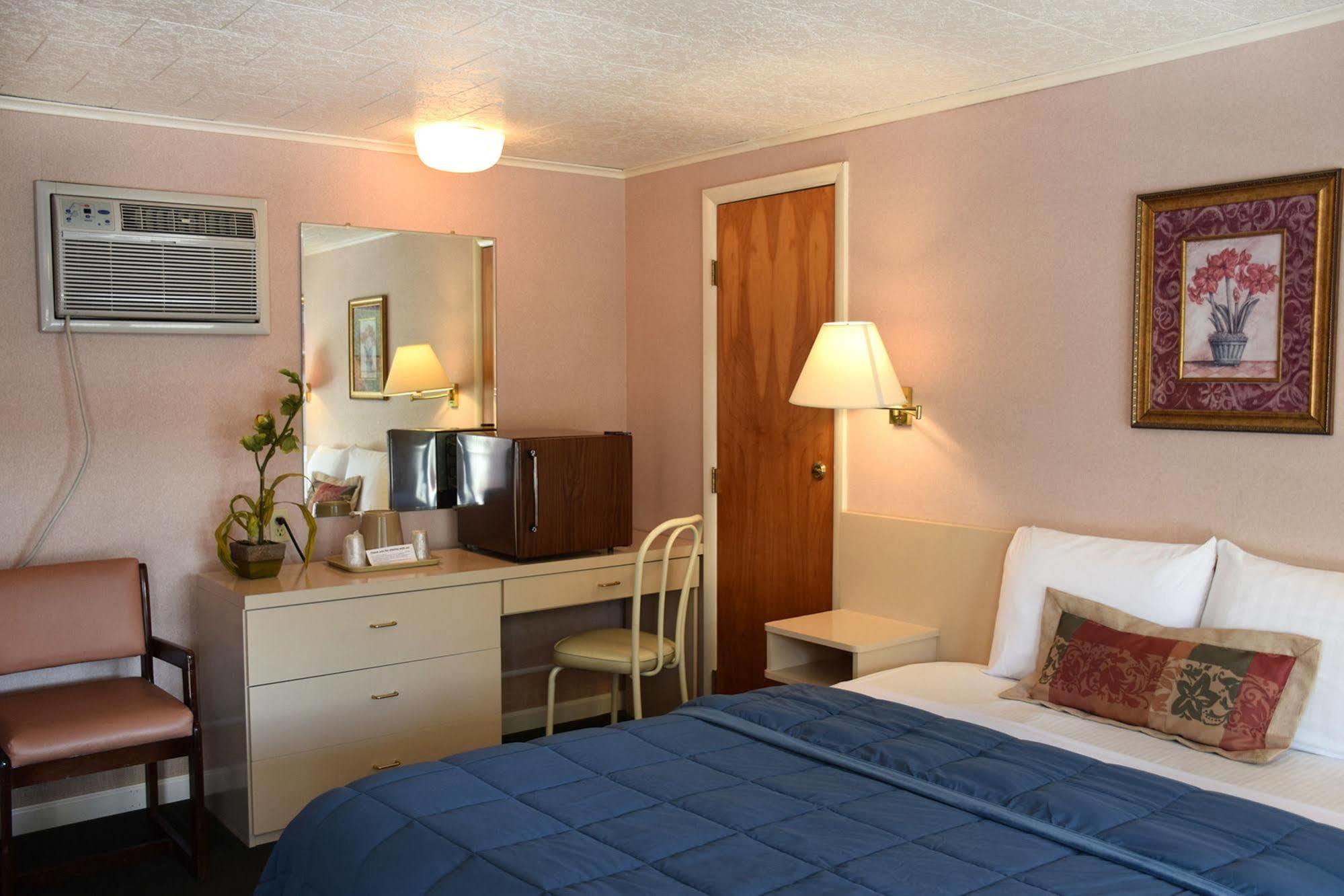 O'Sullivan'S Motel Озеро Джордж Экстерьер фото